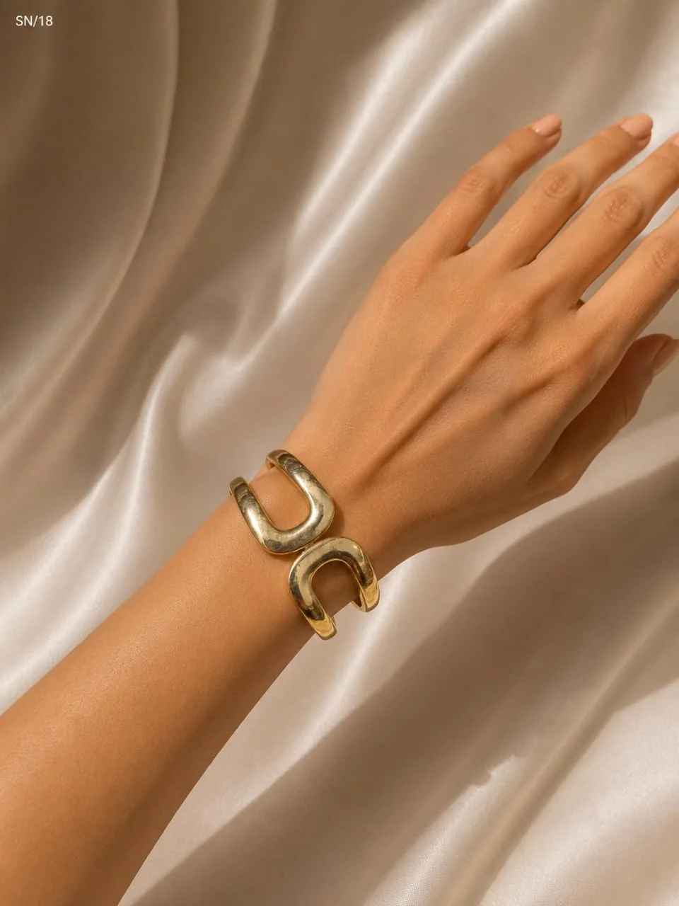 Bracelets 20
