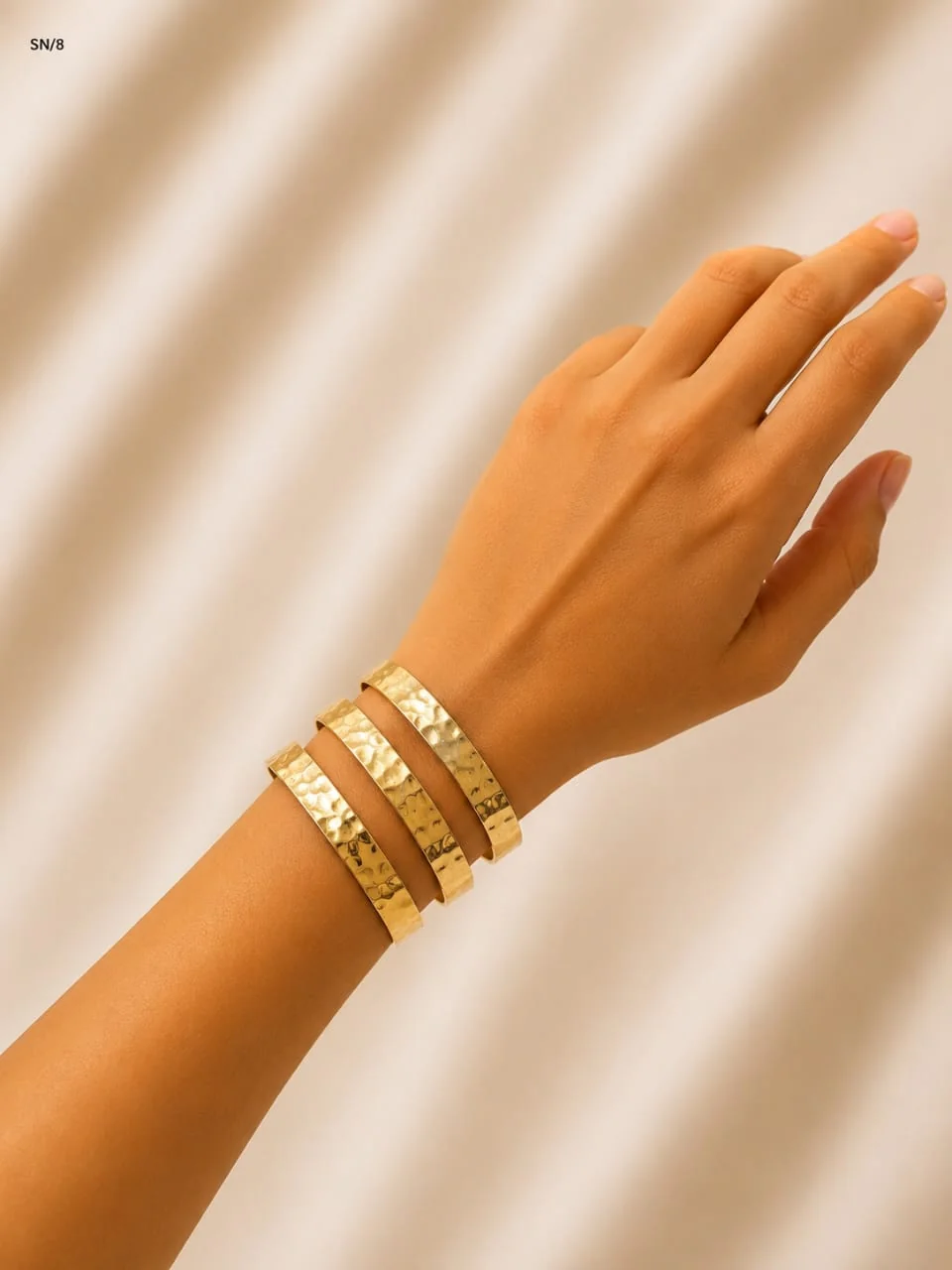 Bracelets 38