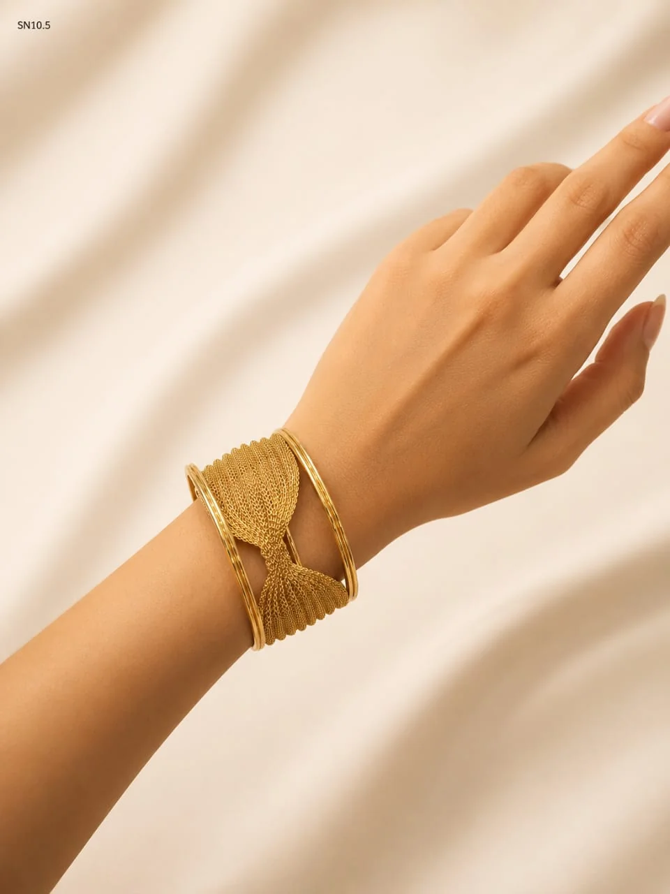 Bracelets 41