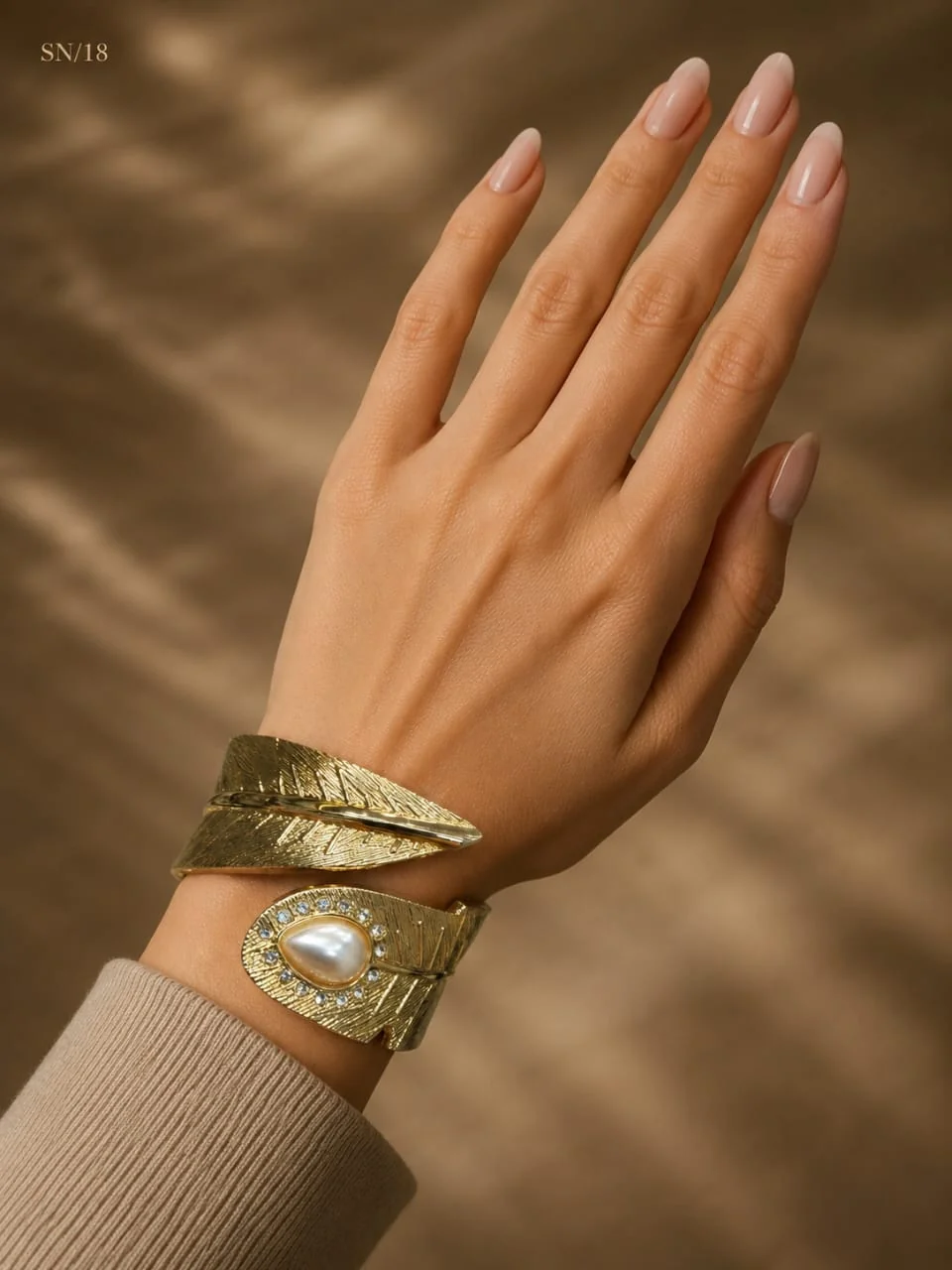 Bracelets 28